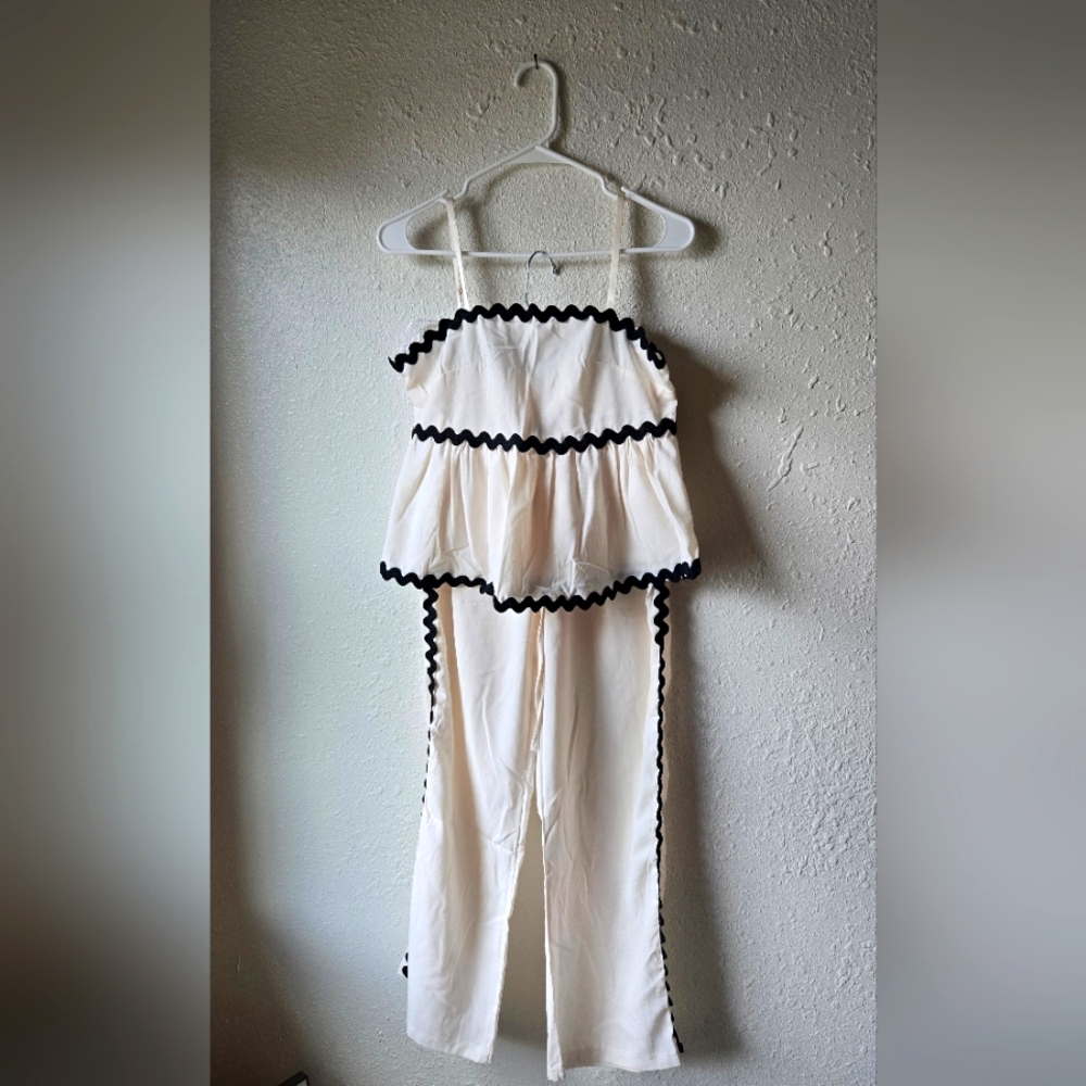 NWT, 2 Piece, Cream W/ Black Trim Cami & Slacks, Sz L
